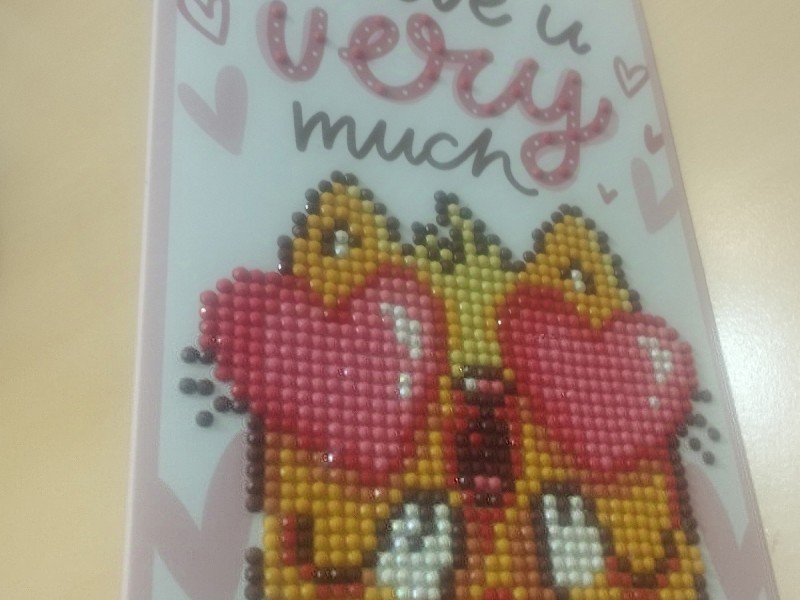 Atelier creativ in Bucuresti - Picteaza obiecte personale sau decoratiuni cu diamante