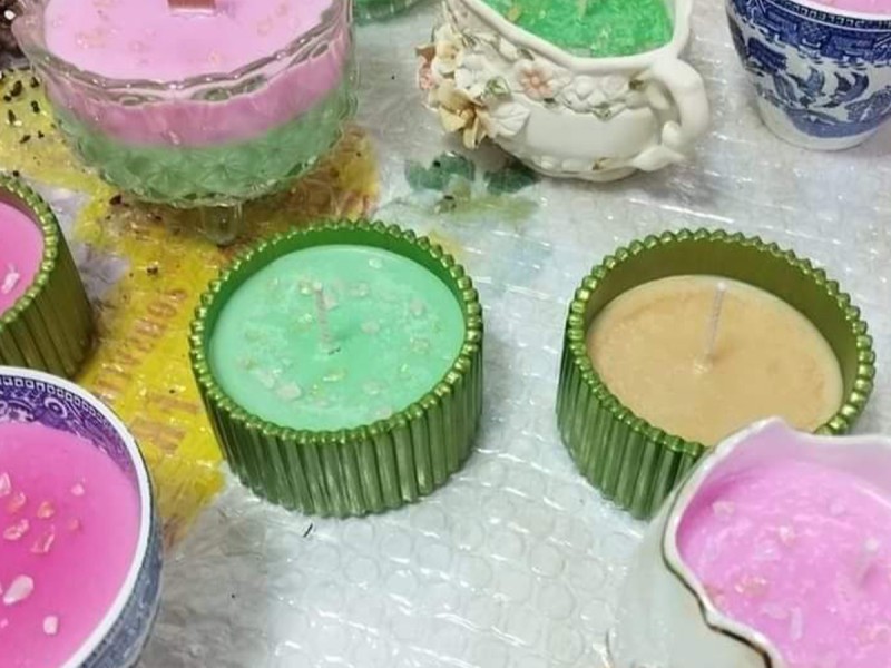Atelier de turnat lumanari si tablete odorizante, in Bucuresti