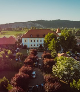 Magia timpurilor de altadata - 3 nopti la un Castel din Mures, pentru pensionari