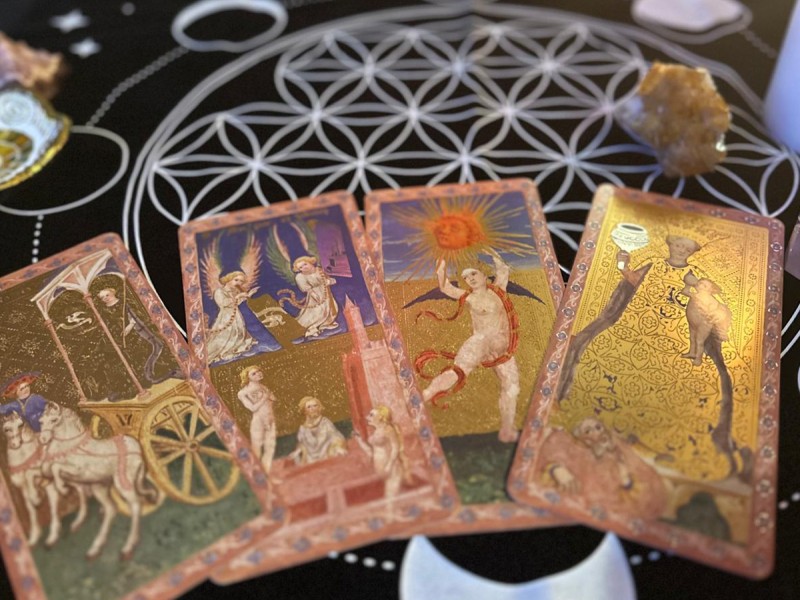 Personalized tarot session, online