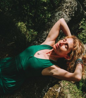 Online hypnosis for relaxation