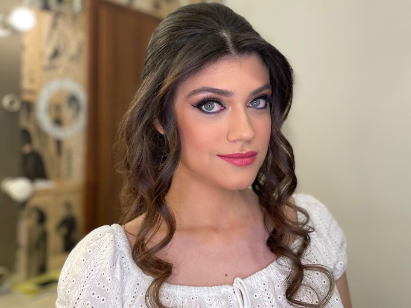 Glow at the event with a professional makeup in Bucharest