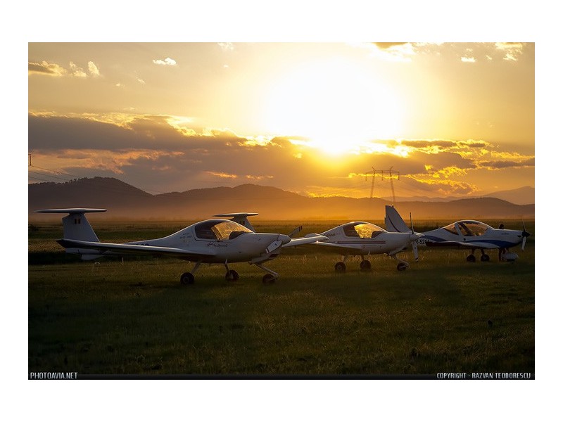 Be a pilot at the handle of a Diamond 20 Katana