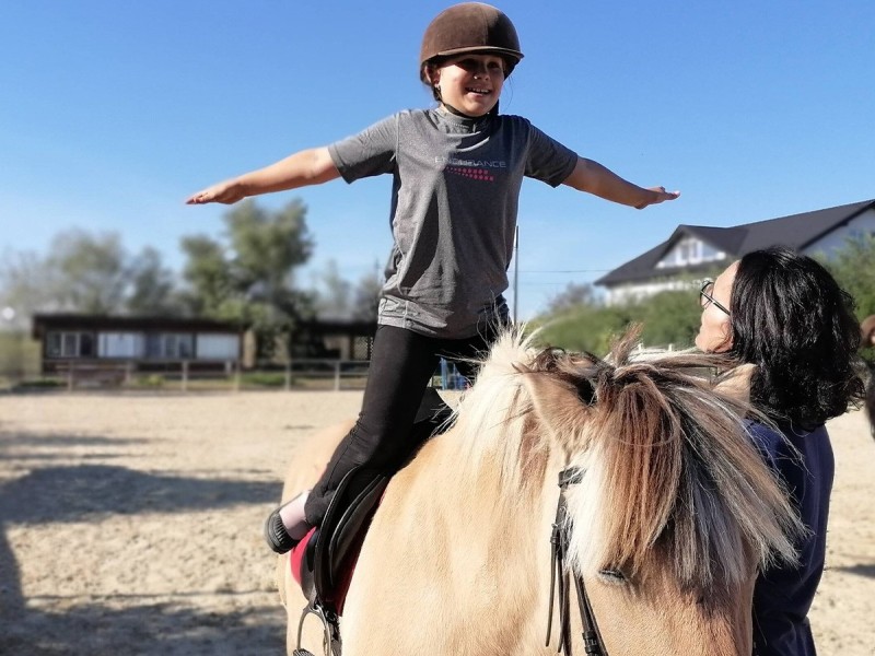 First steps in the equestrian world: Initiation lesson for children and adults in Iasi