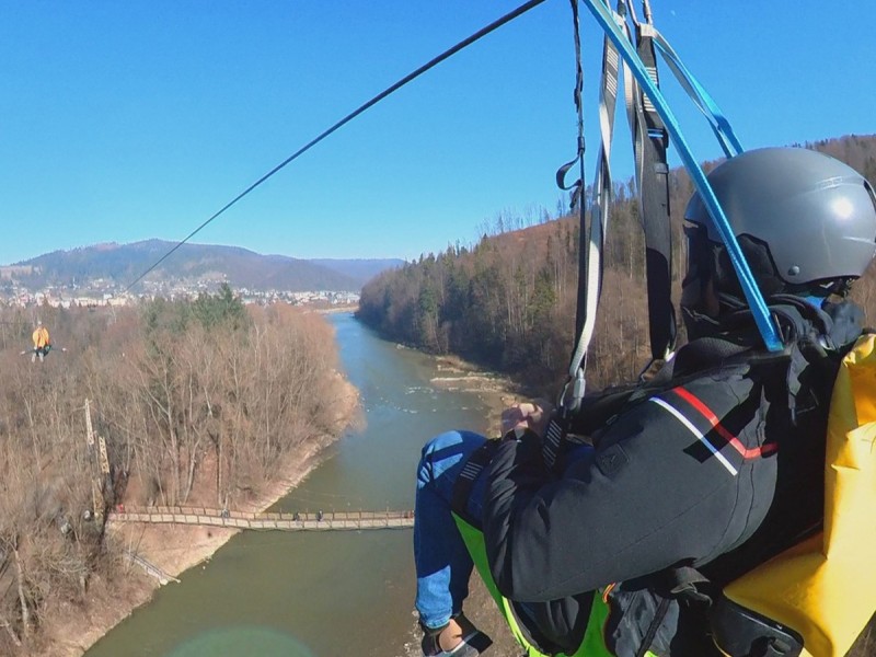Mega Tiroliana Bucovina - Adventure on the largest zip line in Romania