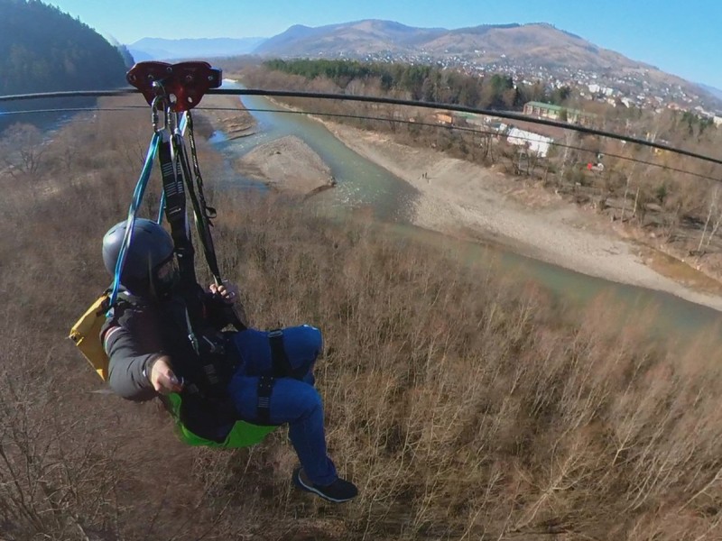 Mega Tiroliana Bucovina - Adventure on the largest zip line in Romania