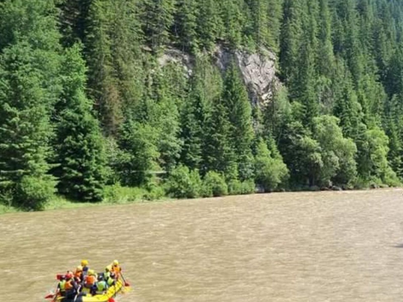 Aventura pe apa - Rafting pe raul Bistrita