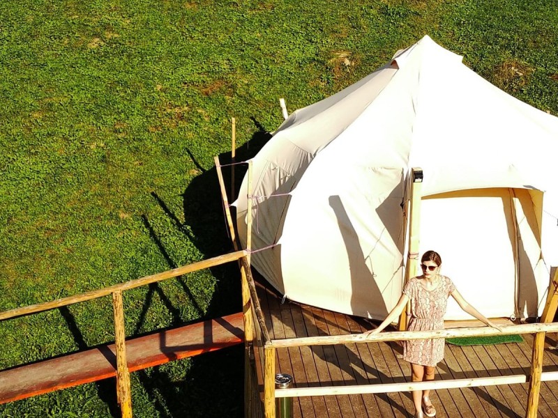 Vacanta de 3 nopti la Glamping in Bucovina, cu Mega Tiroliana, Rafting sau Caiac, Tir cu arma si Drumetie