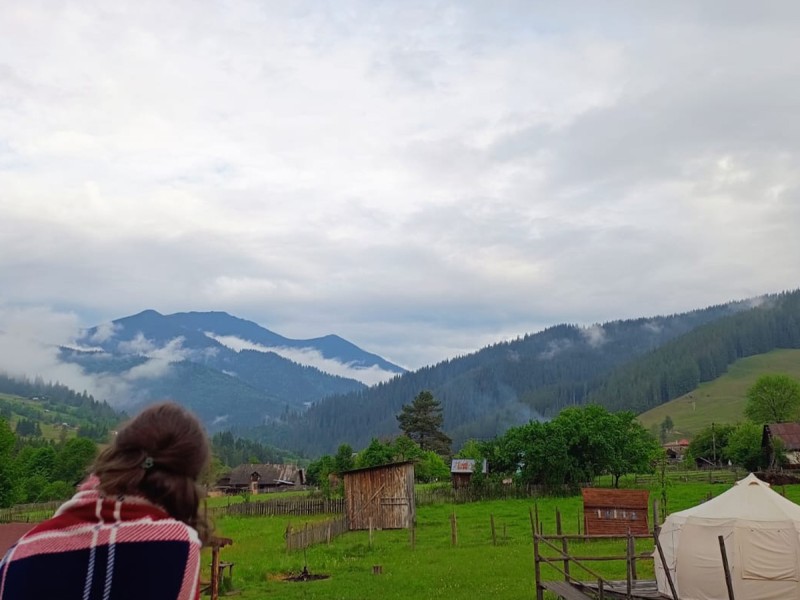 Vacanta de 3 nopti la Glamping in Bucovina, cu Mega Tiroliana, Rafting sau Caiac, Tir cu arma si Drumetie