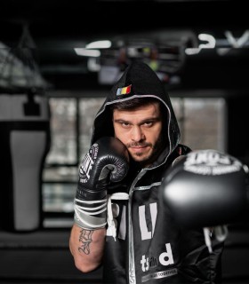 Individual boxing session with Bili Mustafa, at Doroftei's club, in Bucharest