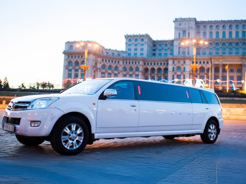 Be the star of your event - Rent a premium limousine in Bucharest
