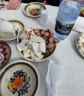 Turul Sibiului cu un ghid local si degustare de vin, pentru 10 persoane