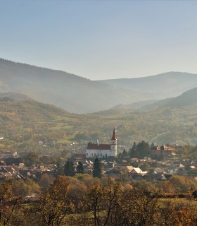Drumetie pe langa satele din Marginimea Sibiului cu masa servita la localnici, pentru 8 persoane