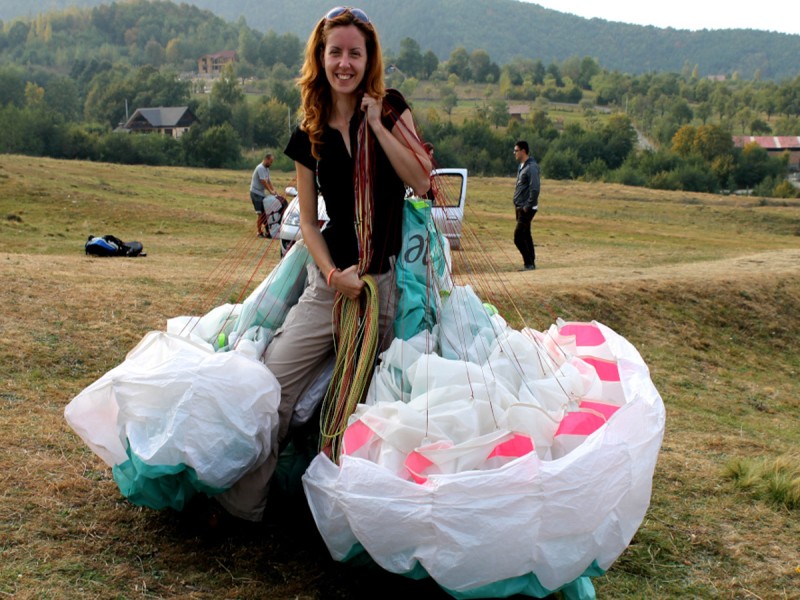 Invata sa fii pilot de parapanta si traieste senzatia zborului in tandem