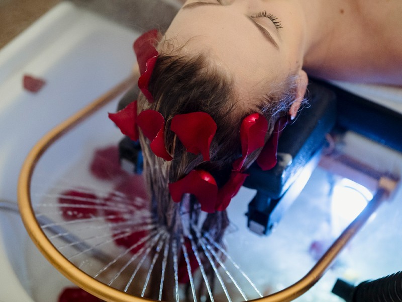 Relax for the mind, pamper for the scalp in a Head Spa in Iasi