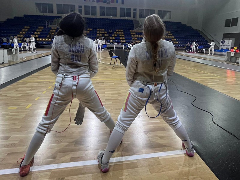Challenge your friends to a duel at a fencing school in Cluj-Napoca