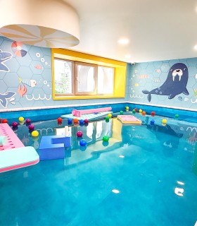 Gimnastica acvatica in piscina dedicata doar bebelusului tau, in Bucuresti