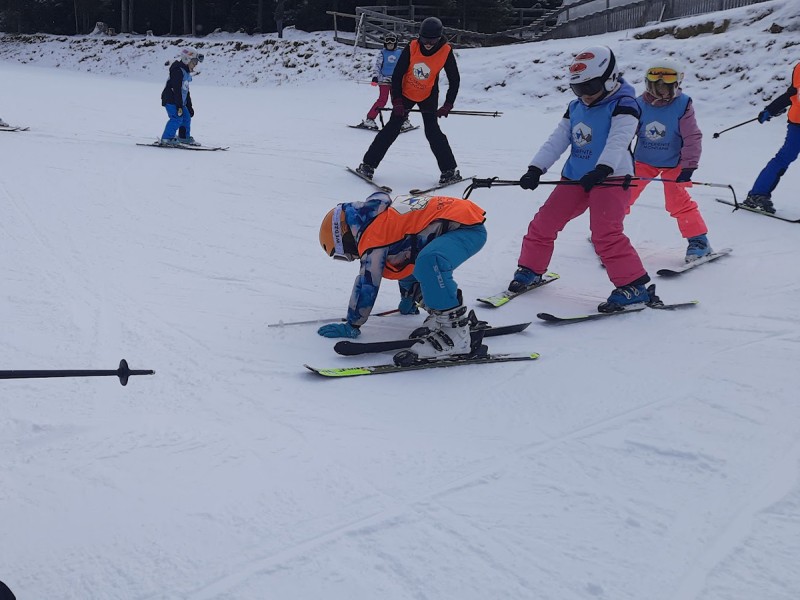 Experinte montane,tabara si cursuri individuale de ski pe partia Marisel Cluj