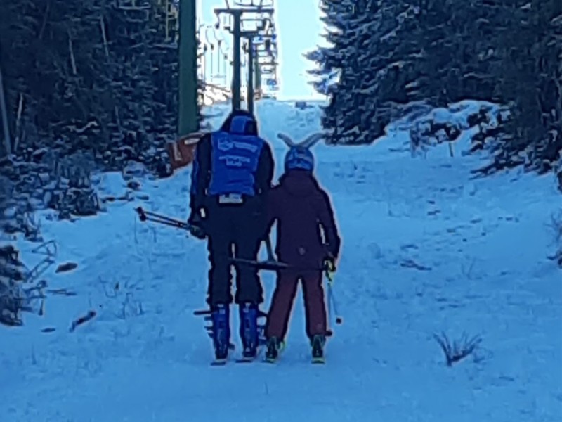 Mountain experiences, camp, and individual ski lessons on the Marisel Cluj slope