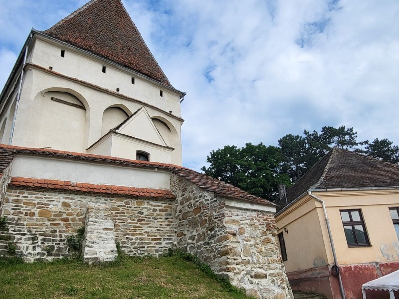 Tour of the Saxon fortified churches in Sibiu, one day, with lunch at a local guesthouse