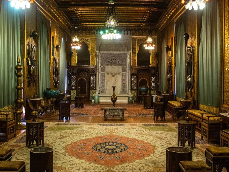 Discover Romania's history - day trip to Peles and Bran castles