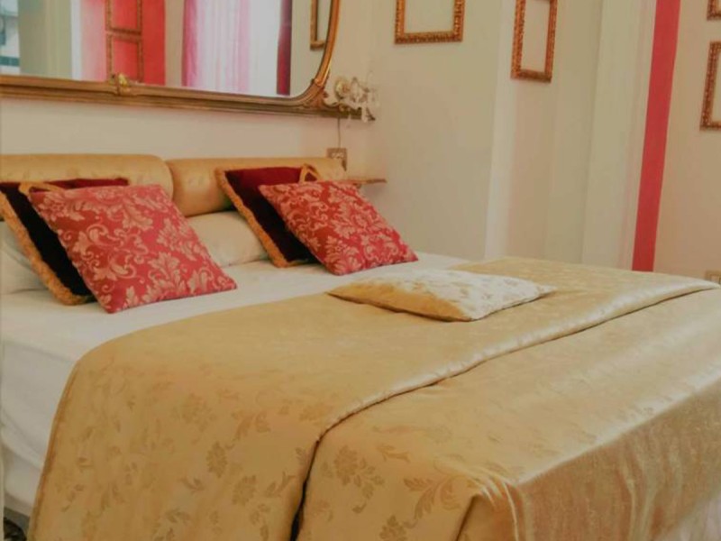 3 zile pentru 2 persoane cu mic dejun in Venetia Relais Alcova del Doge Superior, Mira-Venetia
