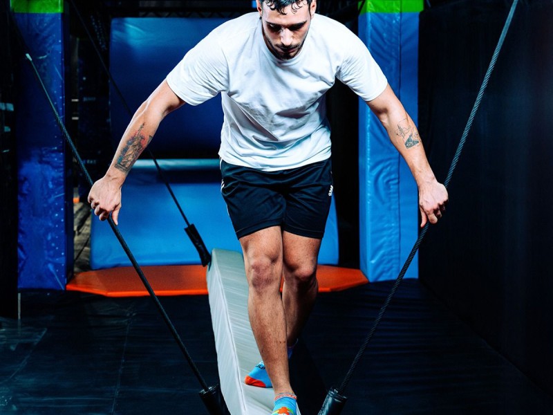 Acum sau niciodata, zboara peste obstacole printr-o experienta de tip parkour in doi ,indoor si outdoor in Bucuresti