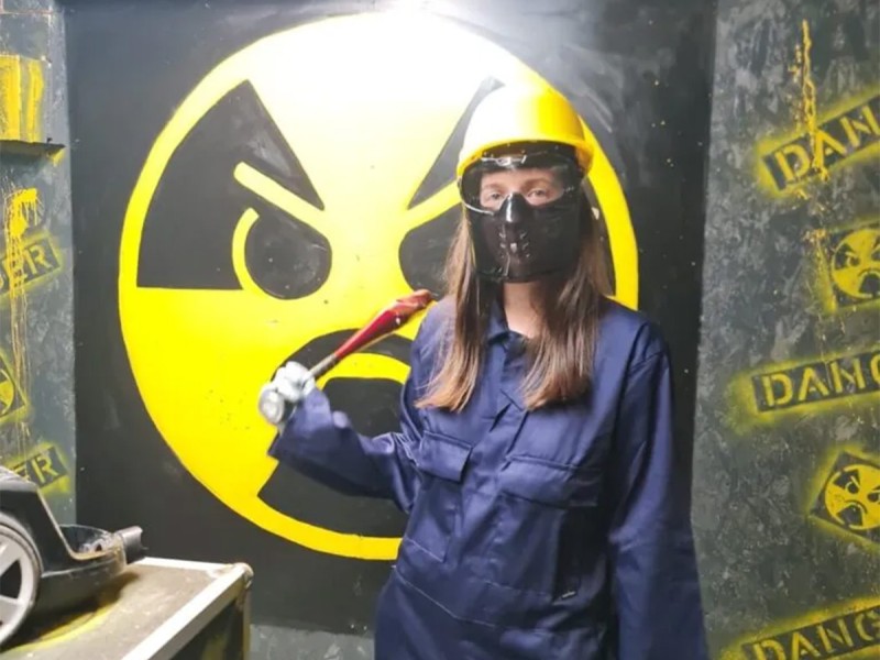 Hai sa spargem! Rage Room in Bucuresti