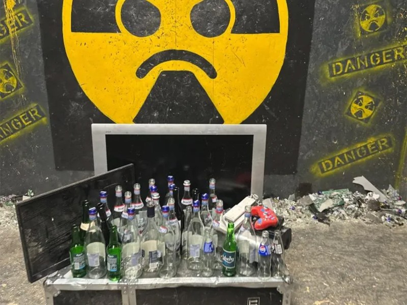 Hai sa spargem! Rage Room in Bucuresti