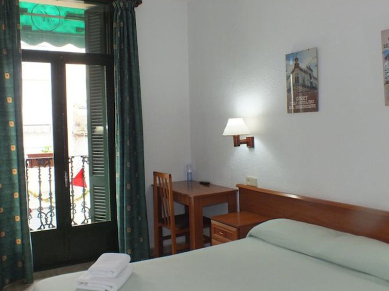 2 nights in Barcelona for 2 people, with breakfast included - Hotel Mitus