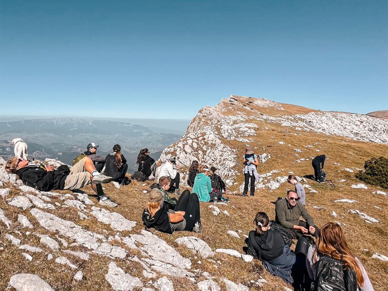Aventura perfecta: zbor cu elicopterul, drumetie si picnic la inaltime, in Brasov