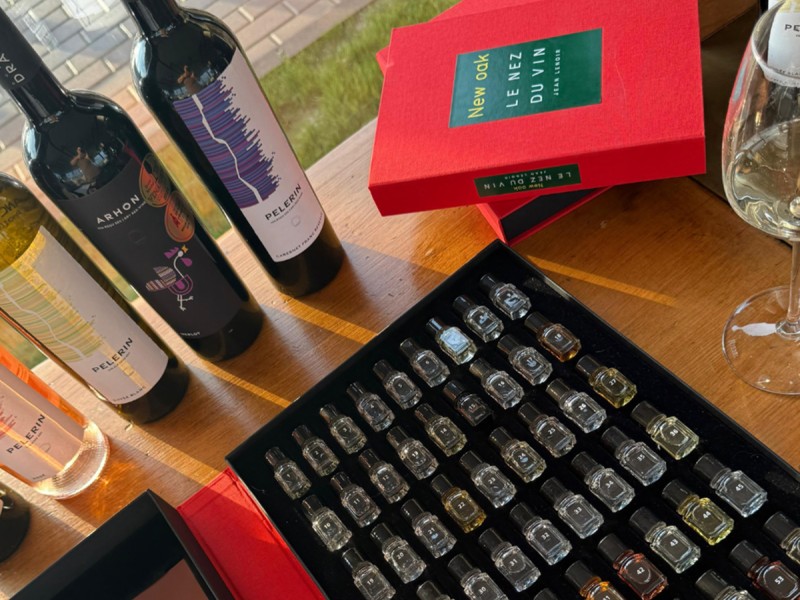 Degustare de vin si branzeturi maturate artizanal: O experienta autentica, in Valcea