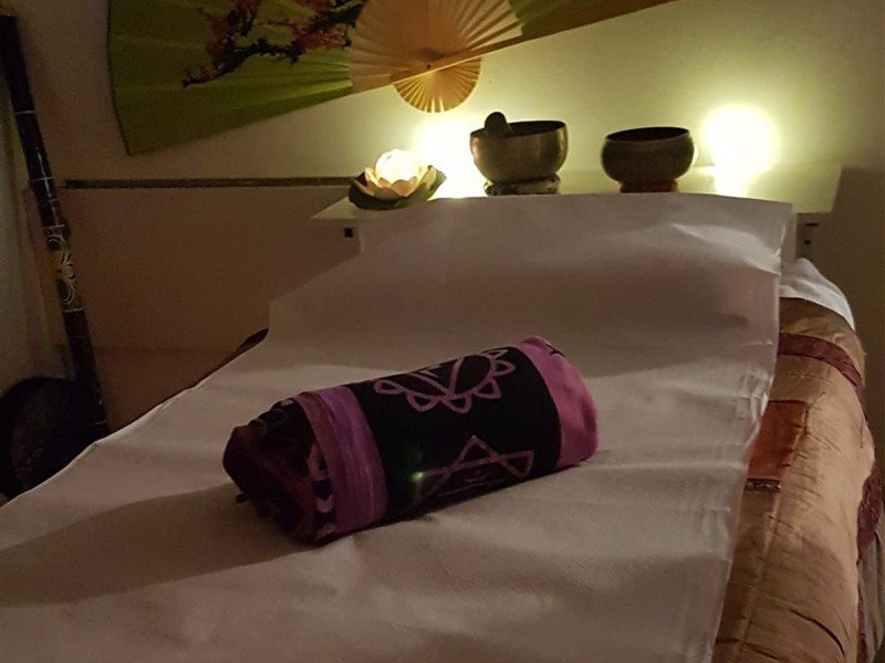 Deep relaxation - Japanese facial massage with lifting effect, in Bucharest