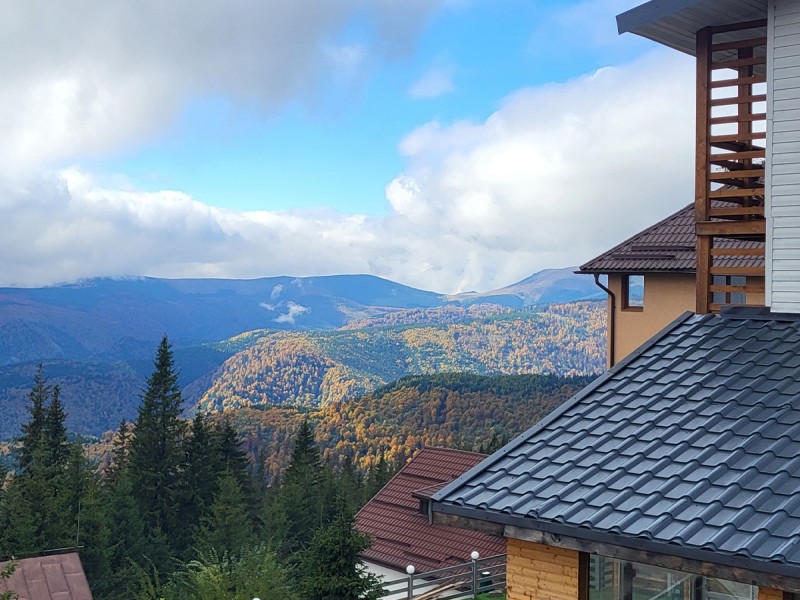 Cazare 2 nopti pentru 2 persoane, plimbare cu telescaun si picnic montan, in zona Transalpina