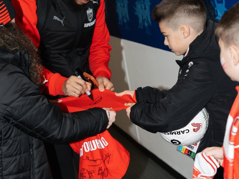 Experience the matchday atmosphere with Dinamo! - Matchday Experience