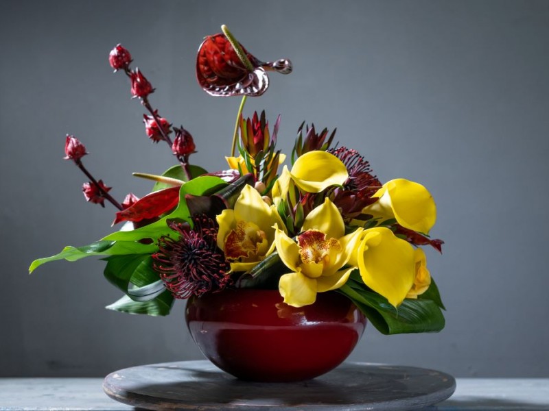 Rediscover your balance and creativity in a floral workshop designed for relaxation, in Bucharest