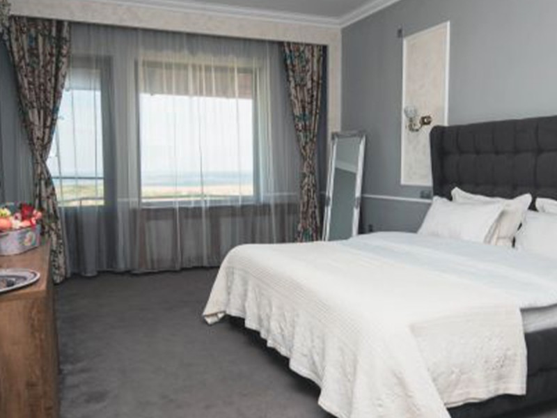A getaway featuring wine tasting and accommodation for groups in the heart of the Boldesti-Scaeni vineyards, Prahova
