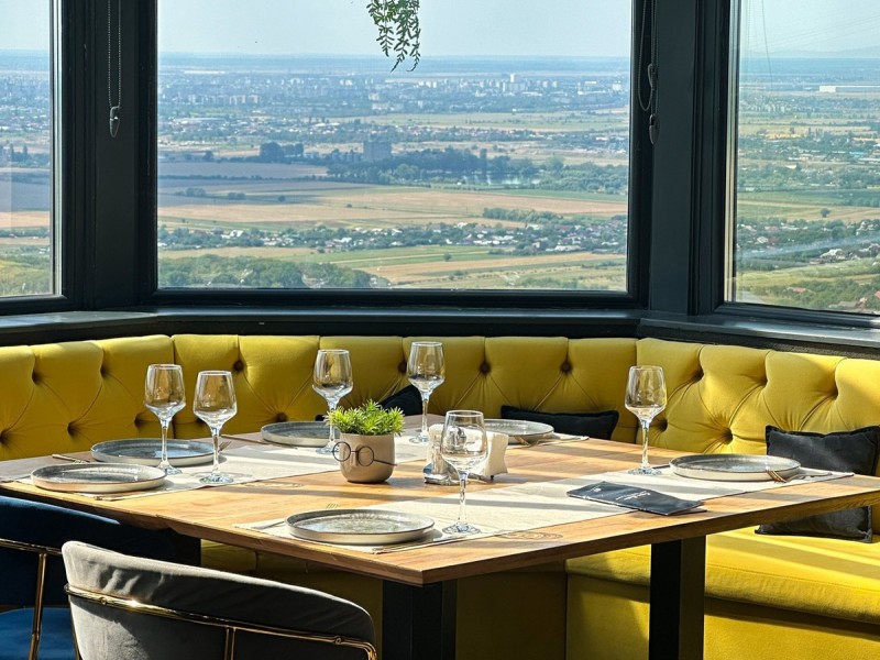 Seara rafinata pentru 2 persoane: o noapte de cazare in weekend si degustare de vin in Boldesti‑Scaeni, Prahova