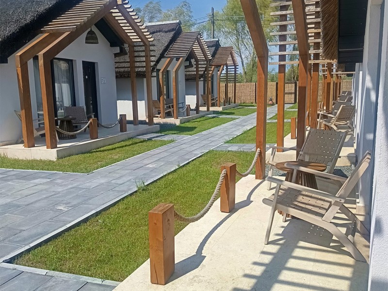 Escapada all-inclusive de 2 nopti pentru 2 persoane, in Delta Dunarii, la un complex de 4 stele cu bungalouri