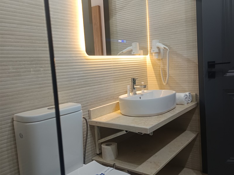 Escapada all-inclusive de 2 nopti pentru 2 persoane, in Delta Dunarii, la un complex de 4 stele cu bungalouri