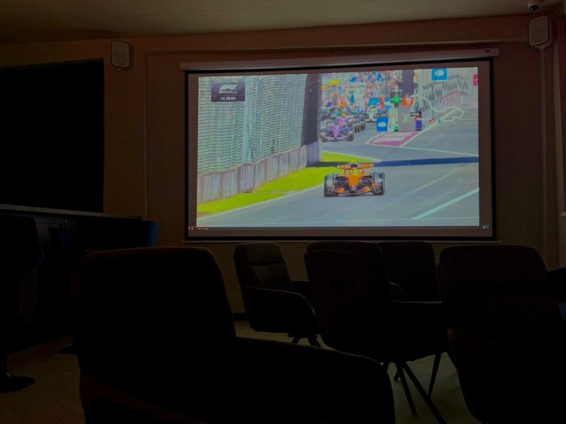 Viteza, Control, Emotie - Experienta Simulator Racing in Buzau