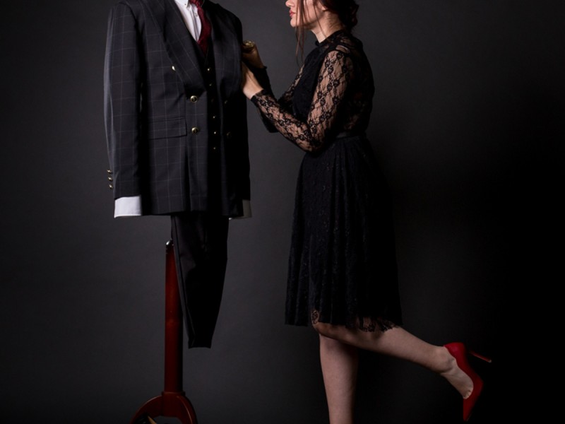 Sedinta foto profesionala in Constanta - Eleganta, Feminitate si Incredere in Fiecare Cadru