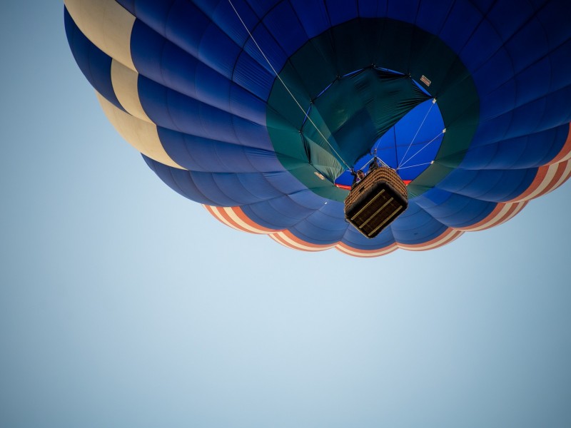 Hot air balloon flight and private transportation