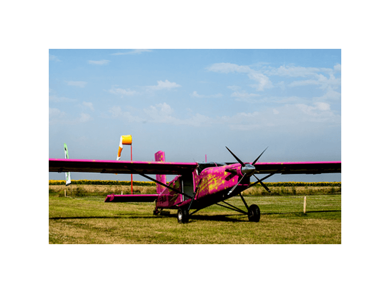 Experience sky-diving like never before