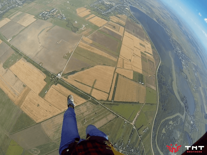 Experience sky-diving like never before