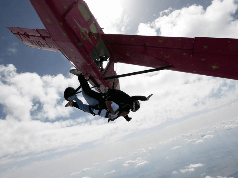 Experience sky-diving like never before
