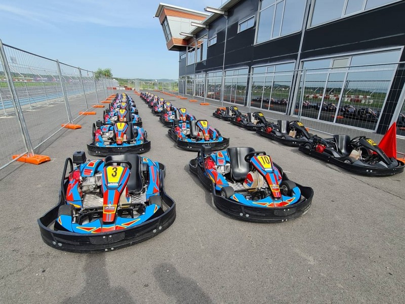 Come to the most impressive karting in Brasov for maximum adrenaline