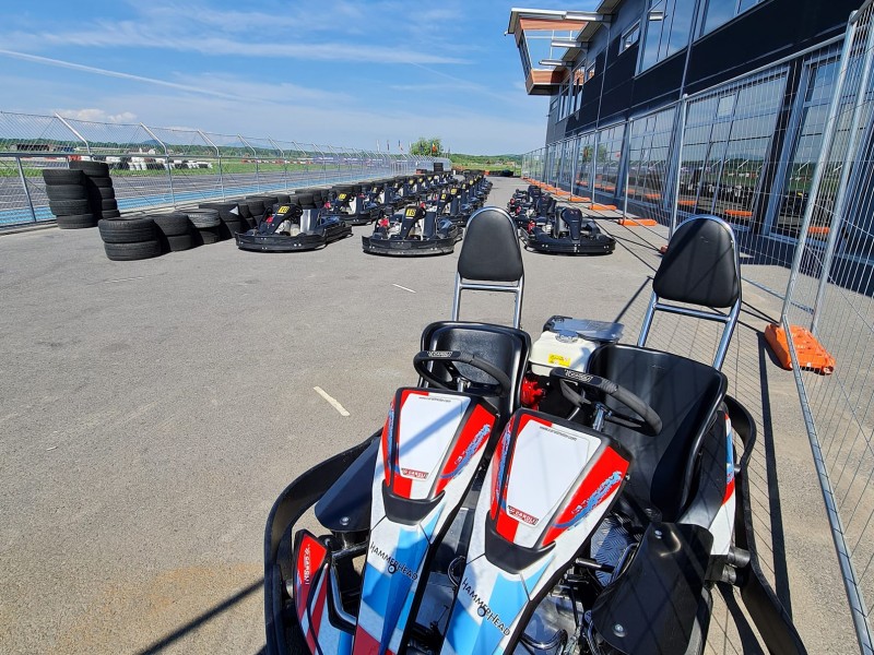 Come to the most impressive karting in Brasov for maximum adrenaline