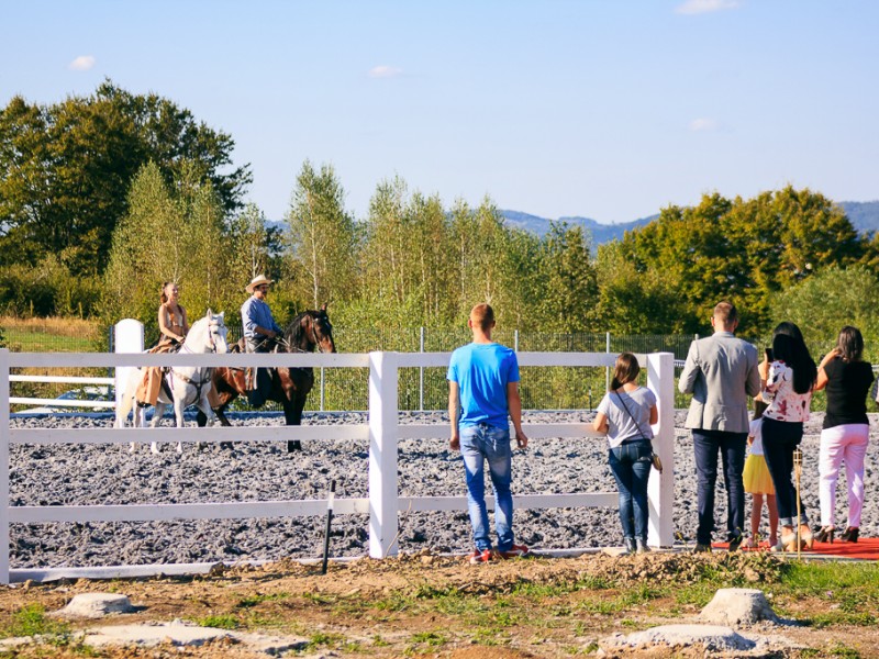 Traieste un weekend de poveste la cel mai modern club de echitatie din Sibiu