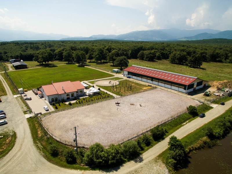 Traieste un weekend de poveste la cel mai modern club de echitatie din Sibiu